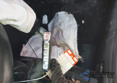 2021 Kia K5 Gt-Line z USA, uszkodzony, nr VIN 5XXG64J20MG046582